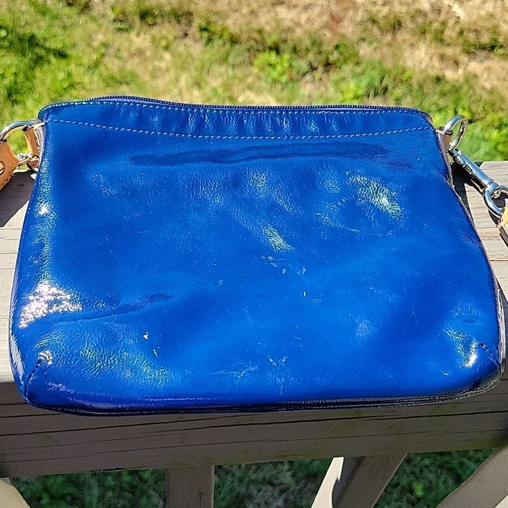 Coach Swingpack Blue Patent Leather Cross Body Bag - Picture 6 of 7